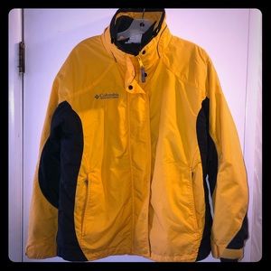 2/$80 Columbia 2 in 1 Winter Jacket.